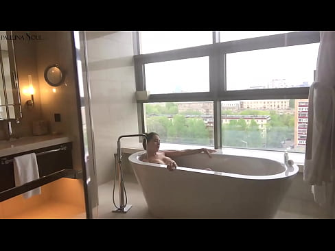 ❤️ 巨大的寶貝熱情地在浴室裡抽搐她的陰部 硬色情 在色情 zh-tw.pinkporno.ru ️❤